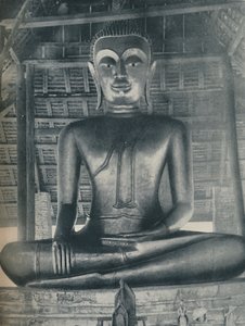 Keski-pyhäkön kirkkaus Wat Suthatissa, Bangkok, 1935 tekijältä ENA