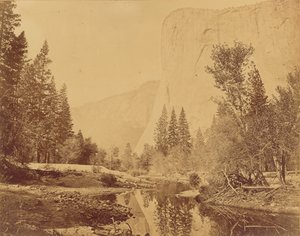 Tutokanula. Yosemiten laakso. (Suuri päällikkö) "El Capitan". 3500 jalkaa korkea.