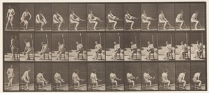 Lauta 418. WC, istuminen ja sukkien pukeminen, 1872-1885 tekijältä Eadweard Muybridge