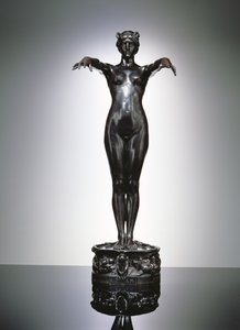 Circe (pronssi) tekijältä Edgar Bertram Mackennal