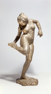 Tanssija katsoo jalkapohjaansa (kipsi) tekijältä Edgar Degas