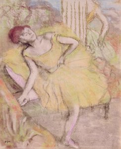 Lepo tanssija, n. 1897-1900 (pastelli ja vastatiivis paperilla) tekijältä Edgar Degas