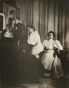 [Omakuva Christine ja Yvonne Lerollen kanssa], luultavasti 1895-96. tekijältä Edgar Degas