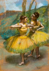 Kaksi tanssijaa keltaisessa. Noin 1896. Pastelli ja hiili kahdella paperiliuskalla. tekijältä Edgar Degas