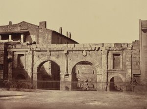 Nîmes. Augustuksen portti