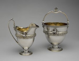 Kermakannu ja sokerikori, c. 1865-1869 (hopeaa ja hopeakullattua) tekijältä Edward Chandler Moore