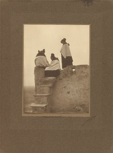[Hopi katselemassa tanssijoita] tekijältä Edward S. Curtis