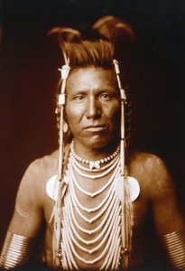 Ben pitkä korva tekijältä Edward Sheriff Curtis