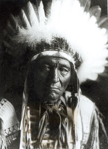 Iron Plume - Ogalala, intiaani tekijältä Edward Sheriff Curtis