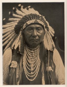 Nez Percesin intiaanipäällikkö. Päivämäärä: ? - 1904 Lähde: Valokuva E S Curtis Scribner