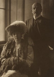  tekijältä Edward Sheriff Curtis
