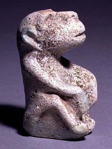 Paviaanipatsas, Hierakonpolis-temppelistä, pääesiintymä, varhainen dynastian aika, 1.-2. dynastia (lasitettu fajanssi) (katso myös 282581)