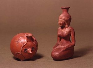 Tytön ja siilin muotoiset alukset (keramiikka) tekijältä Egyptian