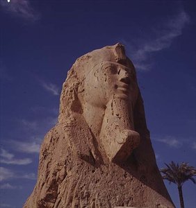 Alabasterisfinksi, Uusi kuningaskunta, luultavasti Amenhotep II:n hallituskaudelta, noin 1450-1425 eKr. (katso myös 59239)