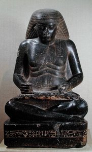 Amenhotep, Hapun poika, istuu ristissä, Amunin temppelistä, Karnakista, noin 1391-53 eKr. (graniitti)