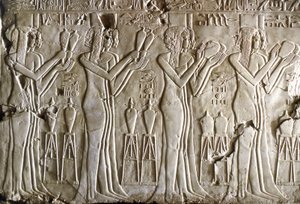Egyptiläinen antiikki: nuoret tytöt tekevät uhrauksia. Kheruefin hauta (TT192) (18. dynastia). tekijältä Egyptian 18th Dynasty