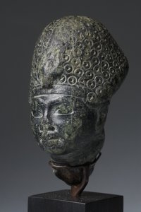 Amenhotep III:n pää, Uusi valtakunta (vihreä steatiitti)