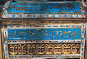 Amenhotep III:n ja Teyen koruja, Yuian ja Thuian haudasta, Kuninkaiden laaksosta, Egypti, Egyptin sivilisaatio, Uusi valtakunta, XVIII dynastia tekijältä Egyptian 18th Dynasty