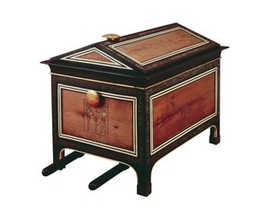 Kannettava arkku Tutankhamonin haudasta, Uudesta kuningaskunnasta (setri ja eebenpuu eebenpuuviilulla ja upotekoristeisella norsunluulla)