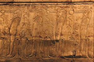 Reliefi kullatussa puuarkussa, Tutankhamonin aarrekammio tekijältä Egyptian 18th Dynasty