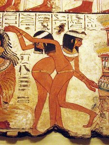 Temppeliseinämaalaus kahdesta tanssivasta tytöstä, Egypti (seinämaalaus) tekijältä Egyptian 18th Dynasty