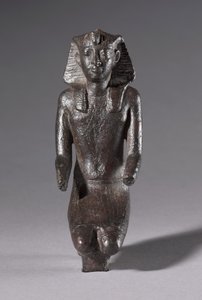 Polvistuvan kuninkaan patsas, kreikkalais-roomalainen aika, 304-30 eaa. tekijältä Egyptian Ptolemaic Period
