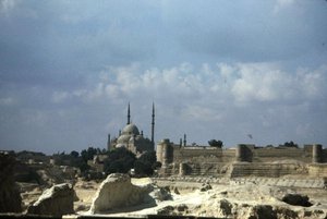 Assuanin moskeija tekijältä Egyptian School