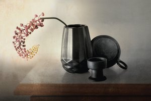 Pink Berries -keraaminen asetelma tekijältä Elena Arjona