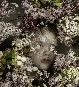 Cherry Blossom Child, 2015 (silkkipaino)