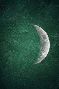 Tummanvihreä puolikuu