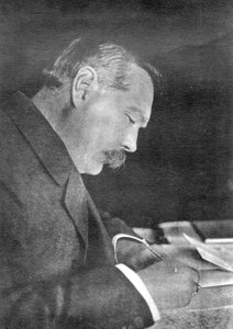 Sir Arthur Conan Doyle, skotlantilainen kirjailija, 1912.