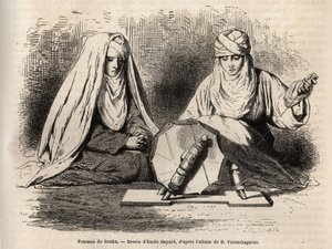 Femmes de Boukhara (Uzbekistan), työstää työtään kehrätäkseen, kaiverrus Emile Bayardin piirustuksen mukaan havainnollistaakseen Basile Vereschaguinen matkaa Keski-Aasiaan vuosina 1867-1868, julkaistiin "" Le tour du monde"" 1873, toimittanut Edouard Chart tekijältä Emile Antoine Bayard