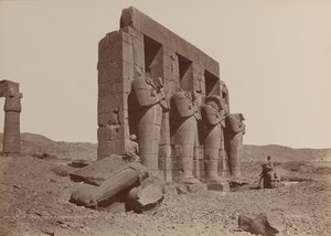 Thebes, Ramasseumin temppeli, särkyneet kolossit, 1870-luku. tekijältä Émile Béchard