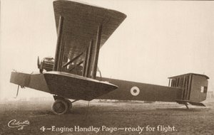 4-moottorinen Handley Page -lentokone, valmiina lentoon (m/v kuva) tekijältä English Photographer