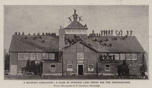 Military Gymnasium, luokka Curragh Campissa poseeraamassa valokuvaajalle tekijältä English Photographer