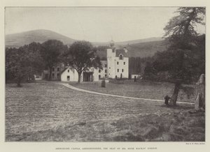 Abergeldien linna, Aberdeenshire, herra Hugh Mackay Gordonin kotipaikka
