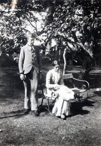 Adrian ja Virginia Stephen, 1900 (bw kuva) tekijältä English Photographer