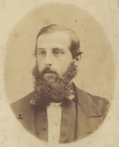 Arthur Evershed tekijältä English Photographer
