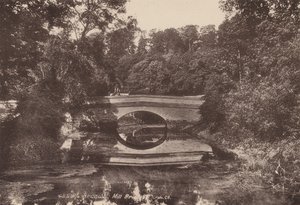 Arundel: Mill Bridge (m/w kuva) tekijältä English Photographer