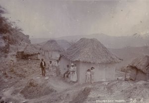Barbadosin kylä kukkulan rinteessä, 1880 tekijältä English Photographer