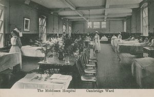 Cambridge Ward, Middlesex Hospital, Lontoo. Postikortti lähetetty 16. elokuuta 1913. tekijältä English Photographer