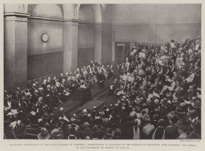 Royal College of Surgeons -yliopiston 100-vuotisjuhla, tutkintotodistusten luovutus Salisburyn markiisille, Lord Roseberylle ja muille Lontoon yliopistossa 26. heinäkuuta tekijältä English Photographer