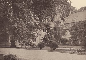 Pyhän sydämen luostari, Roehampton: Terassin itäpääty ja retriittitalo (s/w-kuva). tekijältä English Photographer