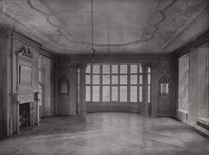 Drawing-room, näkymä lahdelle, Ashorne Hill House, lähellä Leamingtonia, Englannissa (m/v kuva) tekijältä English Photographer