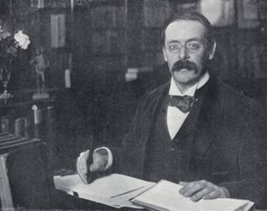 Edmund Gosse tutkimuksessaan (m/w kuva) tekijältä English Photographer