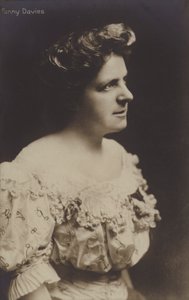 Fanny Davies, brittiläinen pianisti tekijältä English Photographer