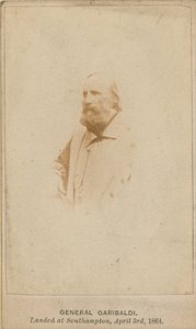 Garibaldi tekijältä English Photographer