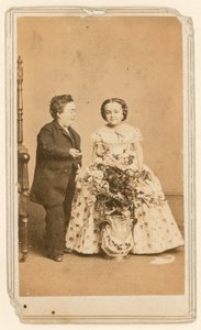 Kenraali Tom Thumb ja hänen vaimonsa tekijältä English Photographer