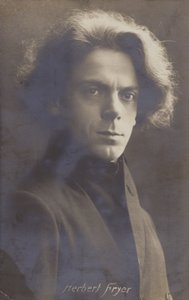 Herbert Fryer, englantilainen säveltäjä ja pianisti (1877-1957) tekijältä English Photographer