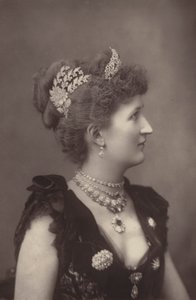 Lady Carew tekijältä English Photographer